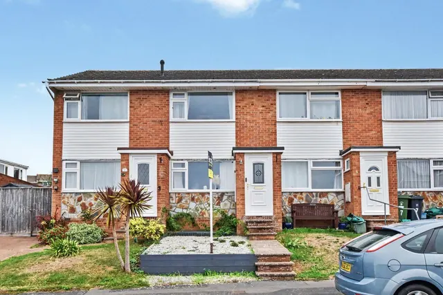 Larch Close, Exmouth, EX8
