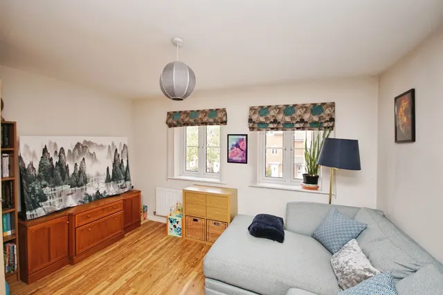 Photo 3 — Dundee Drive, Bristol, BS16
