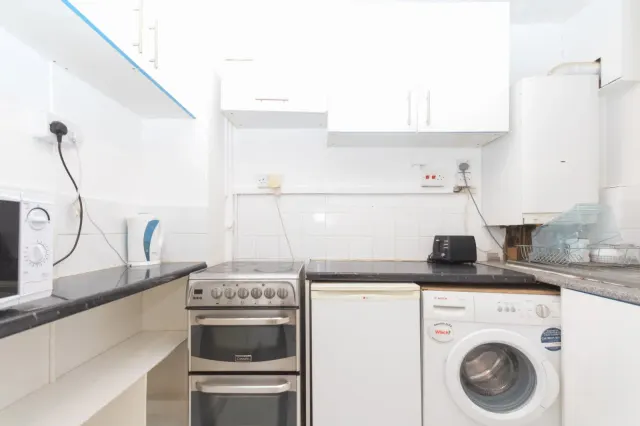 Tiverton Street, London, SE1, photo 1