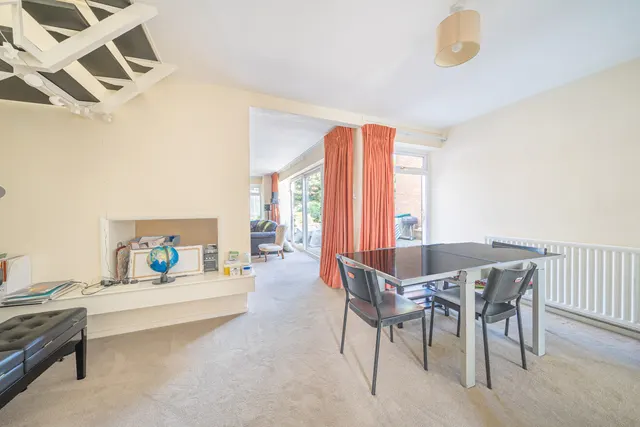 Photo 2 — Albyfield, Bromley, BR1