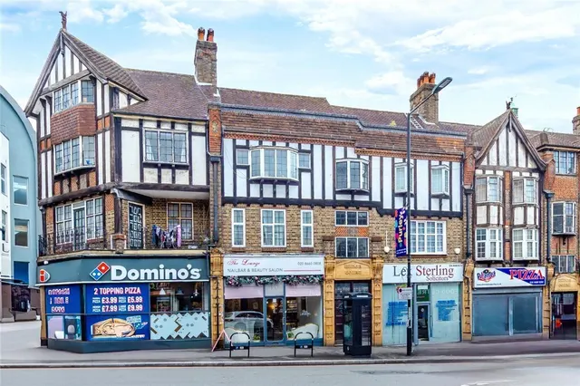 Tudor Court, Russell Hill Road, Purley, CR8, photo 1