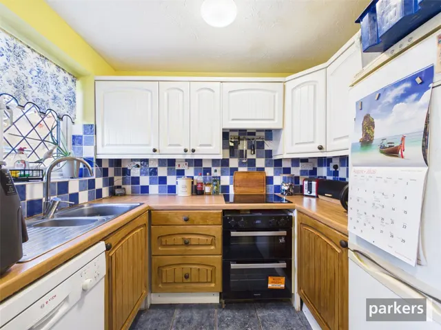 Sandstone Close, Winnersh, RG41, photo 2
