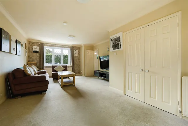 Outwood Lane, Chipstead, CR5, photo 2