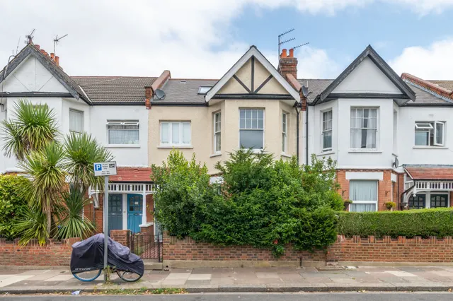 117a Ivy Road, London, photo 1