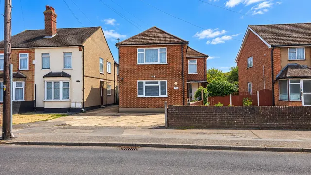 Mill Road, Aveley, RM15, photo 1