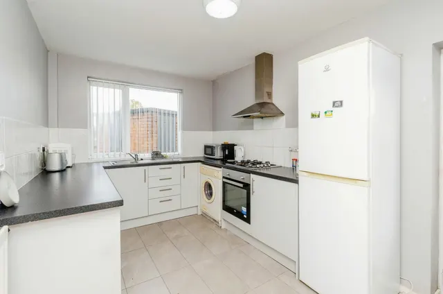 Photo 2 — Warner Place, Walsall, WS3