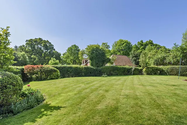 Photo 3 — Upper Basildon, Reading, Berkshire, RG8 8SU