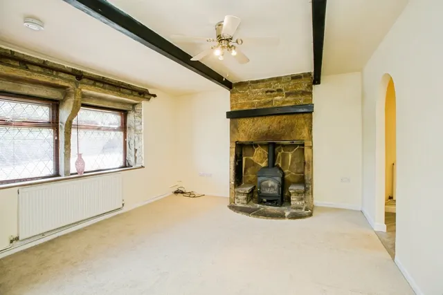 Photo 2 — Burrwood Terrace, Holywell Green, Halifax, West Yorkshire, HX4