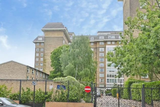 St. Johns Wood Park, London, NW8, photo 3