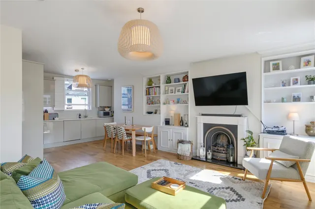 Battersea Rise, London, SW11, photo 2