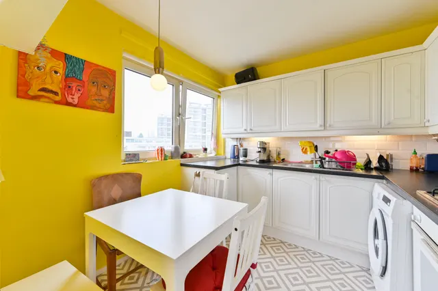 Photo 3 — 23 Napier House, Cooks Road, London