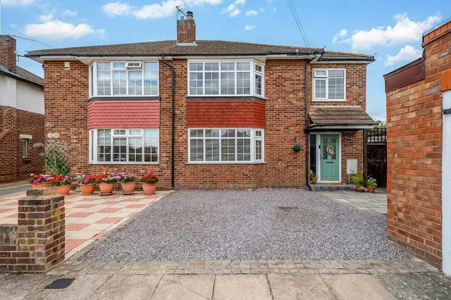 Cambria Close, Sidcup, DA15, photo 1