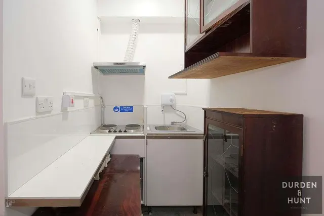 Hornsey Road, London, N19, photo 2