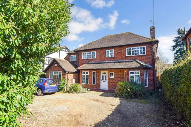 Blackpond Lane, Farnham Royal, SL2, photo 1
