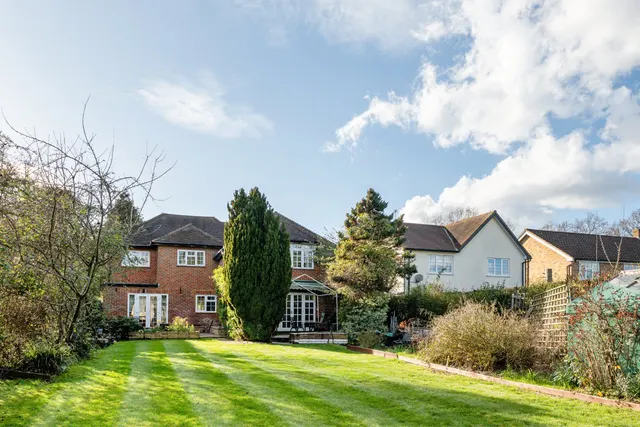 Blackpond Lane, Farnham Royal, SL2, photo 2