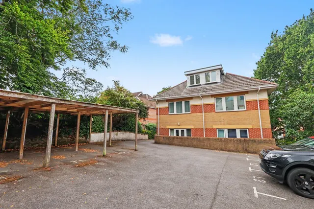 Alder Road, BH12, photo 2