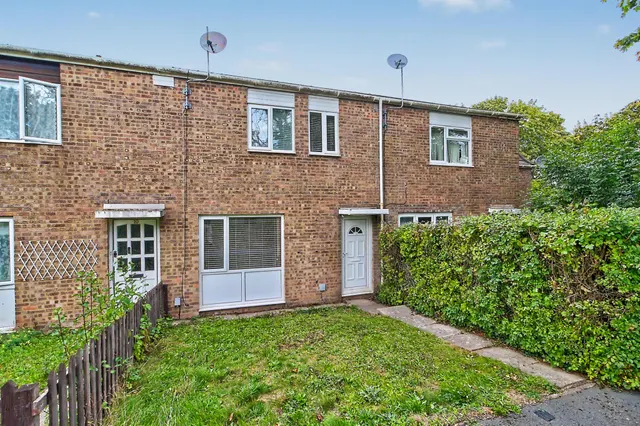 3 bedroom house, Gershwin Road, Basingstoke, RG22
