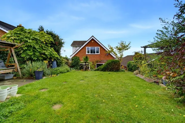 Upper Batley Lane, Birstall, WF17, photo 3