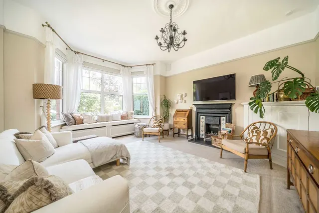 Riggindale Road, SW16, photo 3