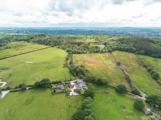 Higher House Lane, Heapey, PR6, photo 2