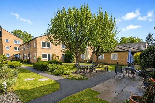 Mount Hermon Road, Woking, GU22, photo 1