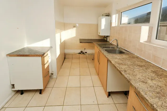 Priory Close, Smethwick, B66, photo 3