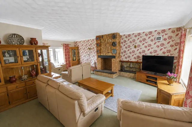 Bourne Road, Essendine, PE9, photo 3
