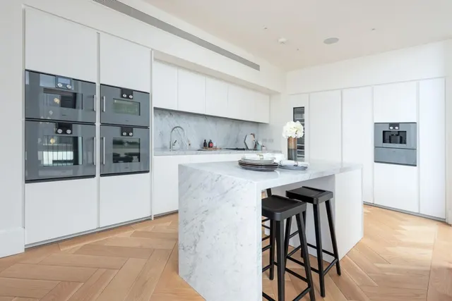 St Edmunds Terrace, London, NW8, photo 3