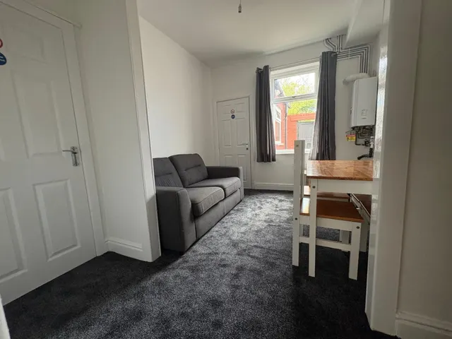 Meredith Street, Liverpool, L19, photo 1