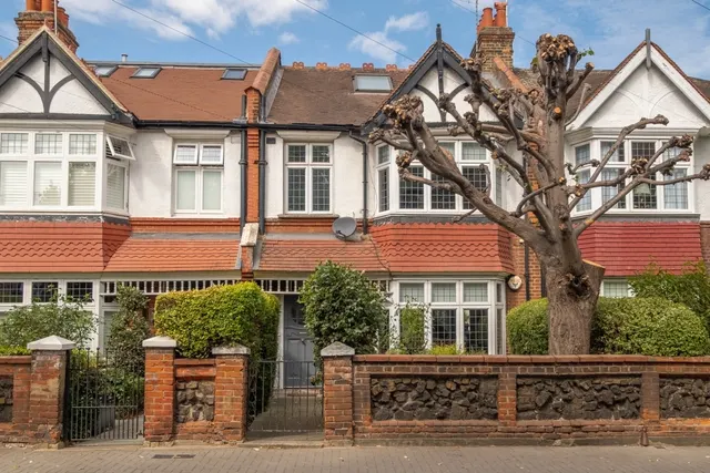 Photo 2 — Wimbledon Park Road London SW18