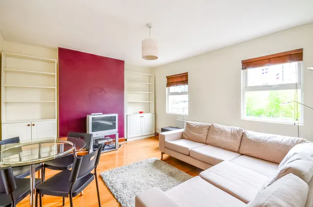 Photo 3 — 184c Drayton Park, London