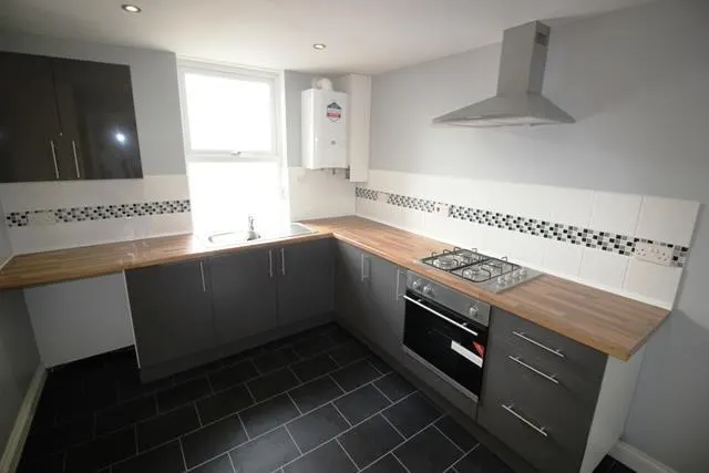 Southmead Road, BS10, photo 3