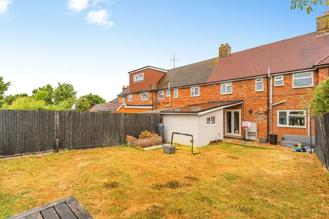 St. Andrews Road, Burgess Hill, photo 1