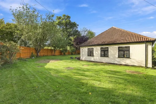 with 4 bedrooms in Manuden, Bishop's Stortford, CM23, photo 3