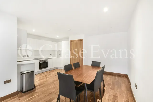 Maygrove Road, West Hampstead, NW6, photo 1