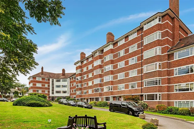 Upper Richmond Road West, East Sheen, SW14, photo 2