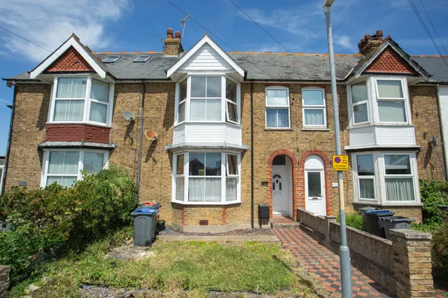 Carlton Hill, Herne Bay, CT6, photo 1