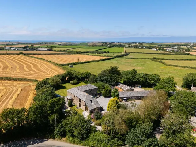 Photo 2 — St. Ervan, Wadebridge, Cornwall, PL27 7SZ