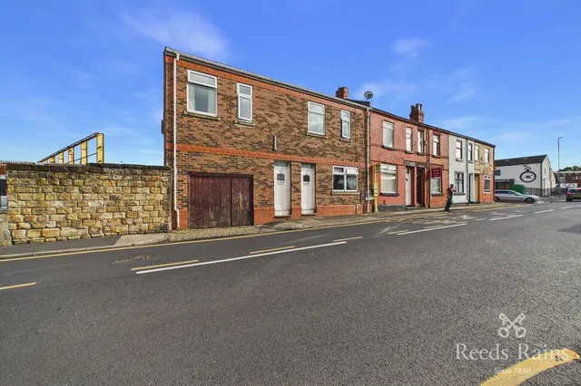 St. Helens Road, Prescot, L34, photo 1