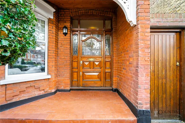 Dewsbury Road, London, photo 3