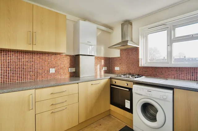 Photo 3 — Forest View Road, Manor Park, London, E12