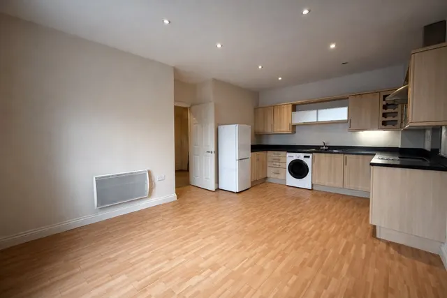 Photo 3 — Kennington Avenue, Kingswood, Bristol, Gloucestershire, BS15