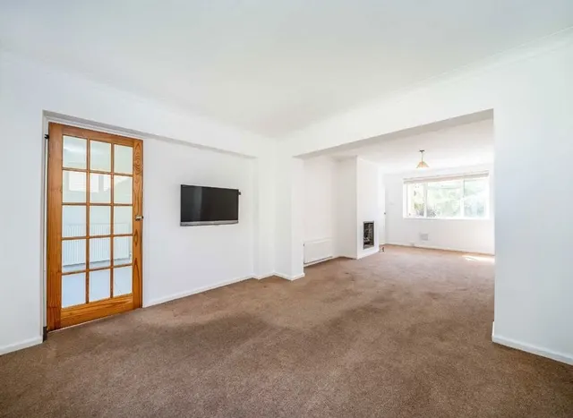 Photo 2 — Hawkewood Road, Sunbury-On-Thames, TW16