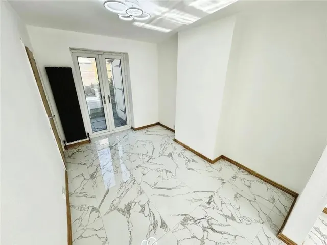 Beechfield Road, Swinton, M27, photo 2