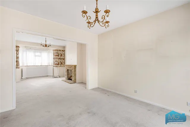 Howcroft Crescent, London, N3, photo 3
