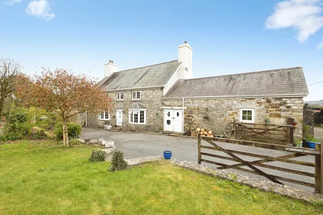 Broad Oak, Carmarthen, SA32, photo 1