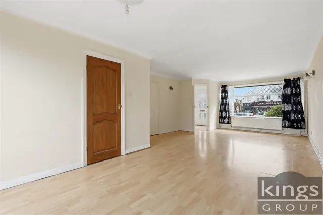 Lavender Hill, Enfield, photo 2