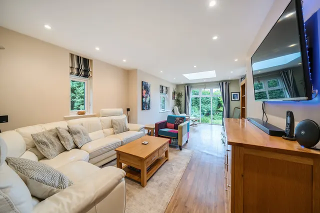 Photo 3 — Heathyfields Road, Farnham, GU9