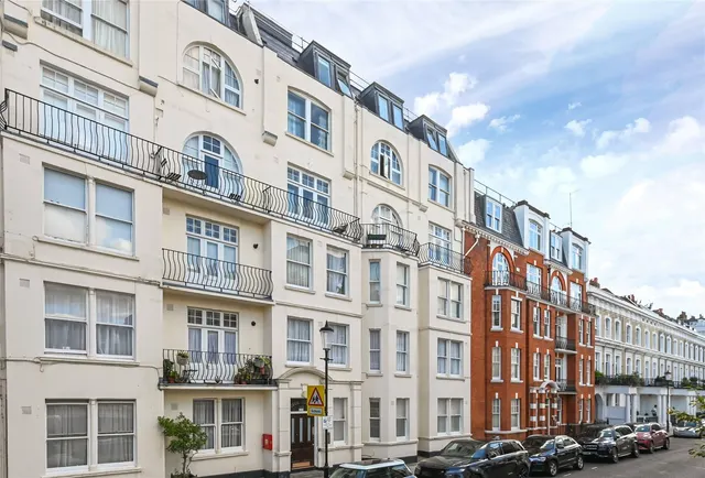 Photo 3 — Fawcett Street, London, SW10