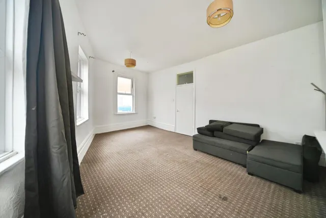 West Green Road, London, N15, photo 1